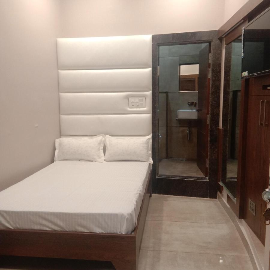 Hotel Lovely 아지메르 객실 사진